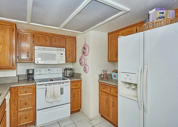 Furnished Finder property 599786_1 photo 15