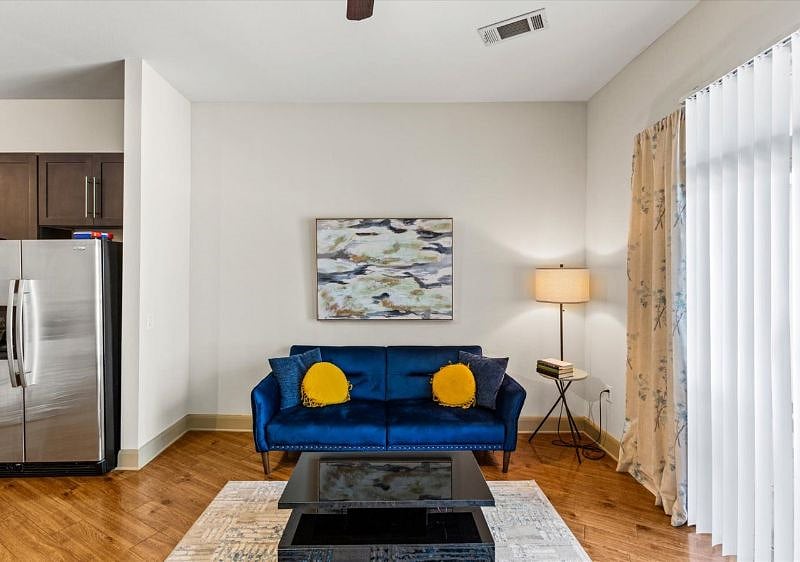 Furnished Finder property 599809_1 photo 2