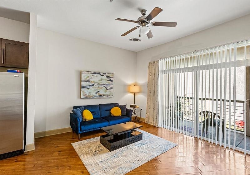 Furnished Finder property 599809_1 photo 3