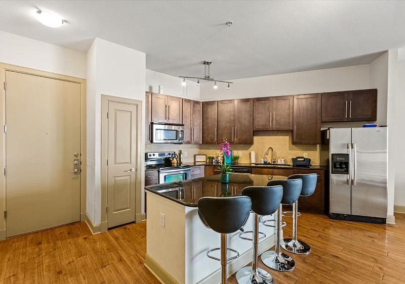 Furnished Finder property 599809_1 photo 6