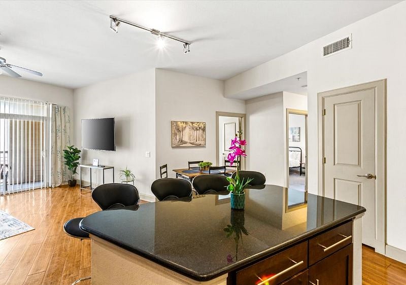 Furnished Finder property 599809_1 photo 14