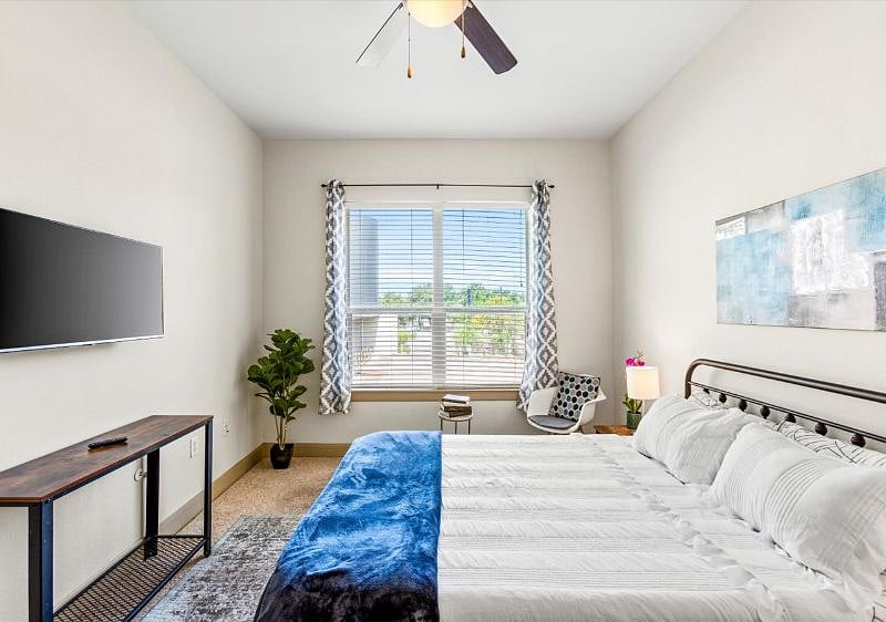 Furnished Finder property 599809_1 photo 17