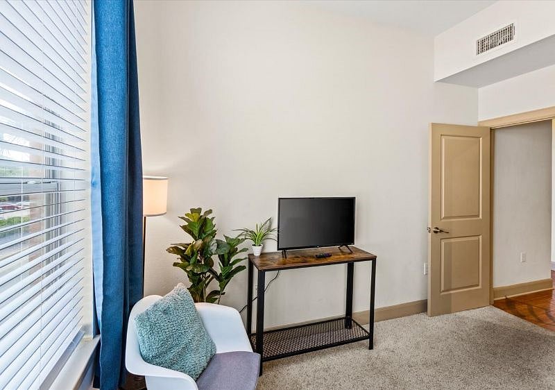 Furnished Finder property 599809_1 photo 24