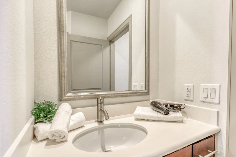 Furnished Finder property 599809_1 photo 28