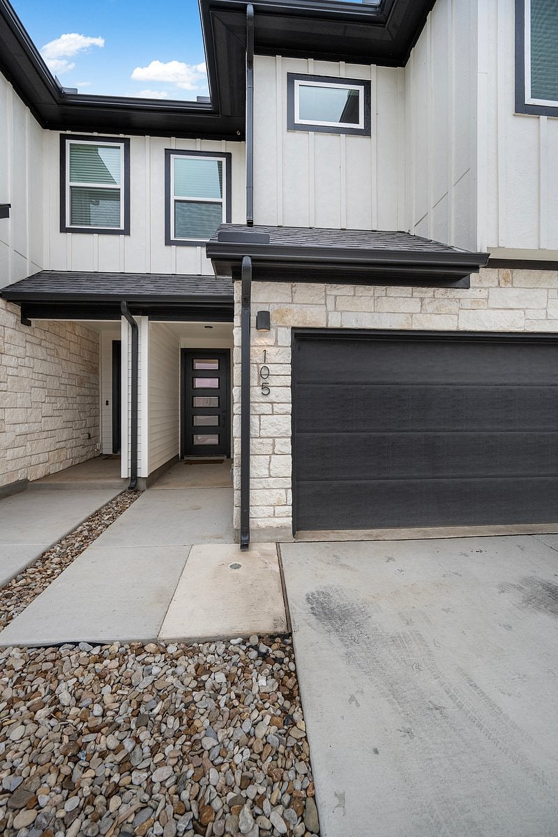 Furnished Finder property 599810_1 photo 17