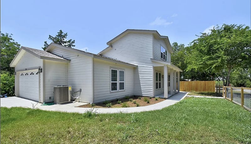 Furnished Finder property 599855_1 photo 2