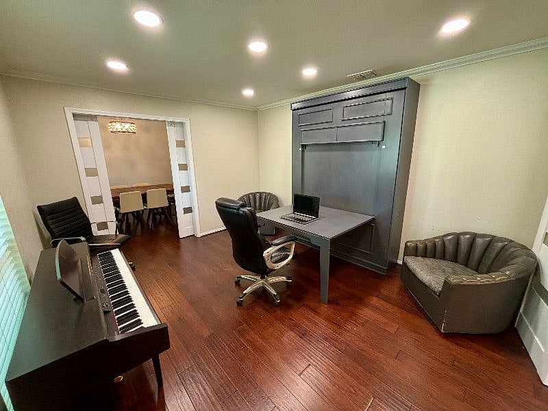Furnished Finder property 599936_1 photo 11