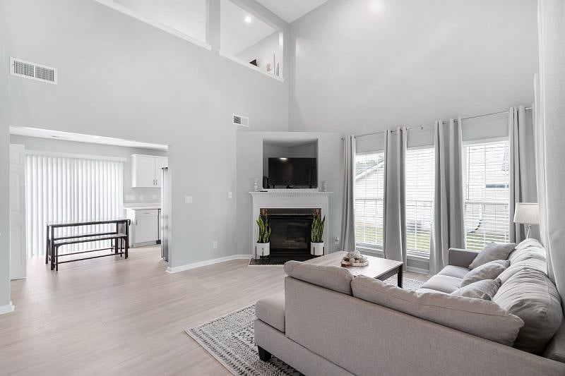 Furnished Finder property 599958_1 photo 13