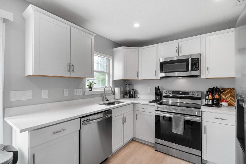 Furnished Finder property 599958_1 photo 15