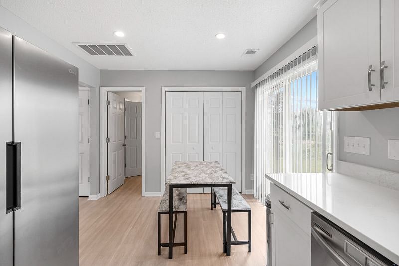 Furnished Finder property 599958_1 photo 16