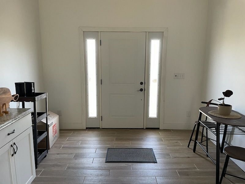 Furnished Finder property 599979_1 photo 15