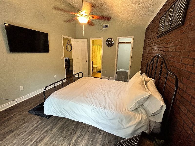 Furnished Finder property 600008_1 photo 10