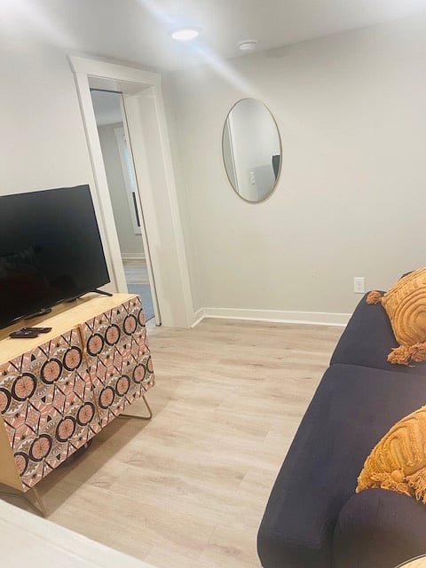 Furnished Finder property 600015_2 photo 7