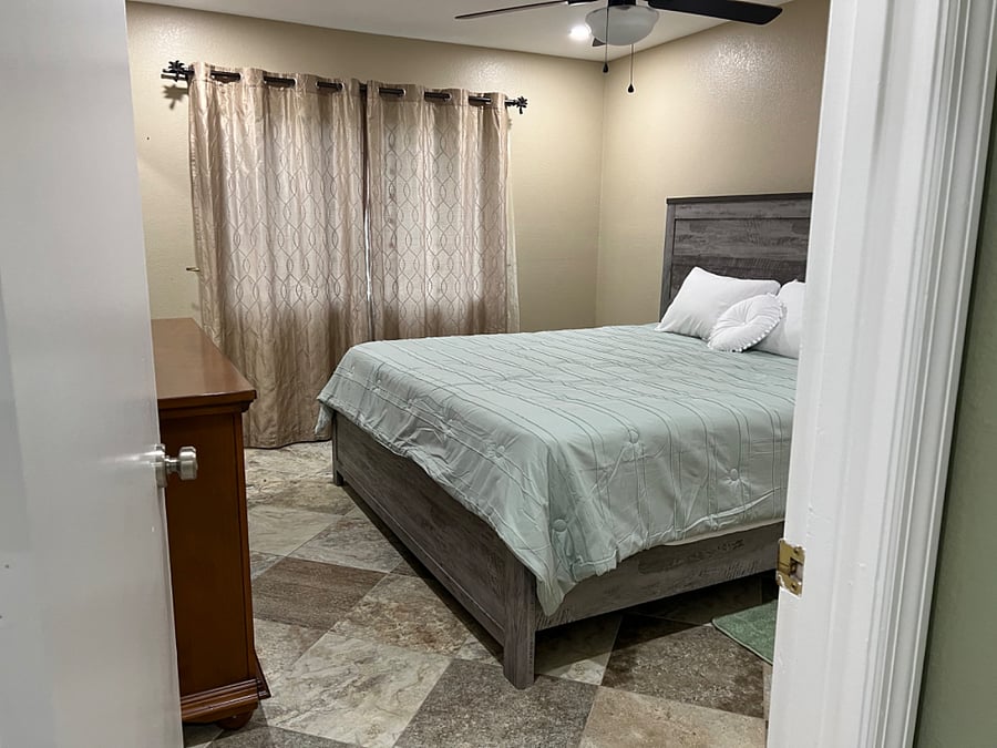 Furnished Finder property 600017_1 photo 13