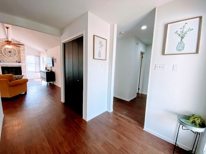 Furnished Finder property 600032_1 photo 3