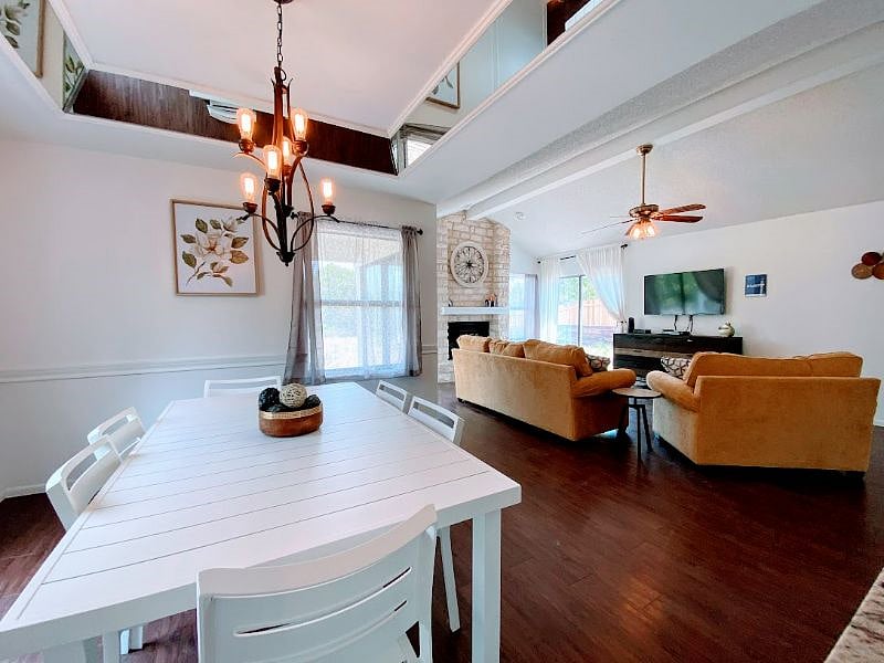 Furnished Finder property 600032_1 photo 4
