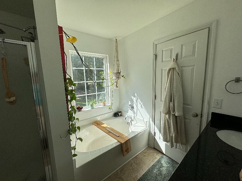 Furnished Finder property 600049_1 photo 27