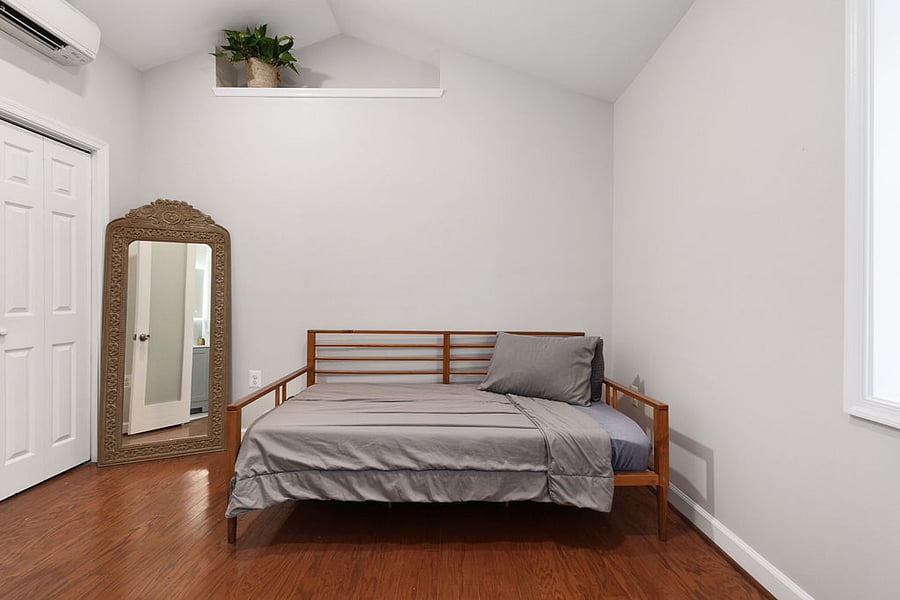 First floor bedroom, can fit full size bed