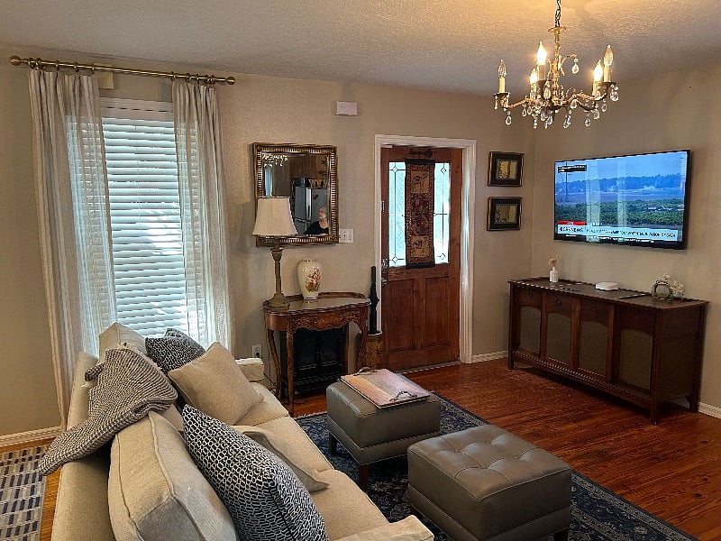 Furnished Finder property 600178_1 photo 3