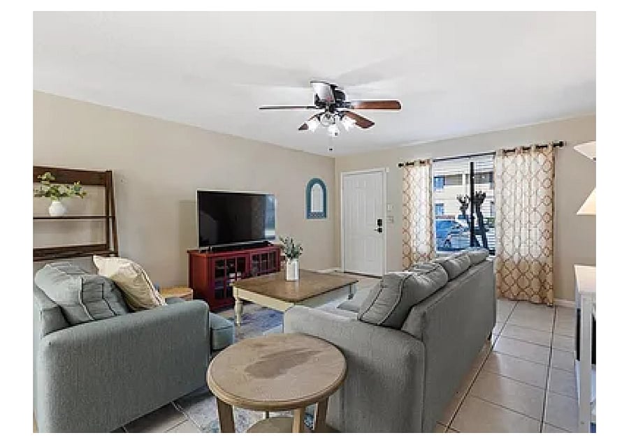 Furnished Finder property 600315_1 photo 2