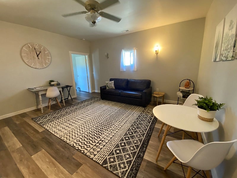 Furnished Finder property 600316_1 photo 6