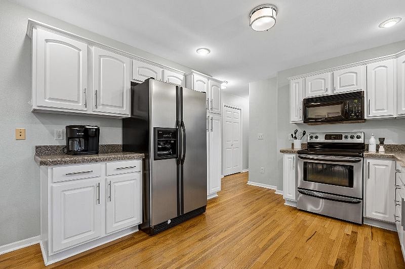Furnished Finder property 600380_1 photo 6