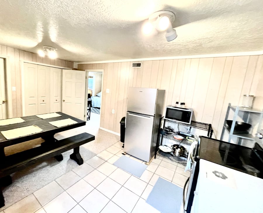 Furnished Finder property 600413_1 photo 18