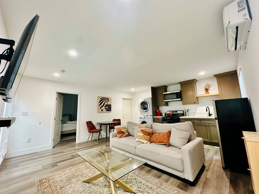 Furnished Finder property 600418_1 photo 8