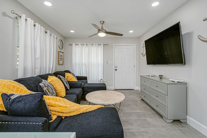 Furnished Finder property 600549_1 photo 7