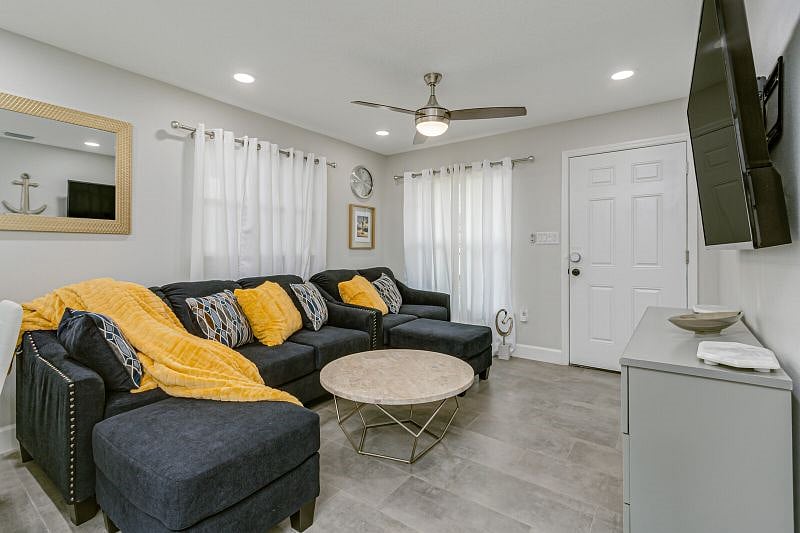 Furnished Finder property 600549_1 photo 6