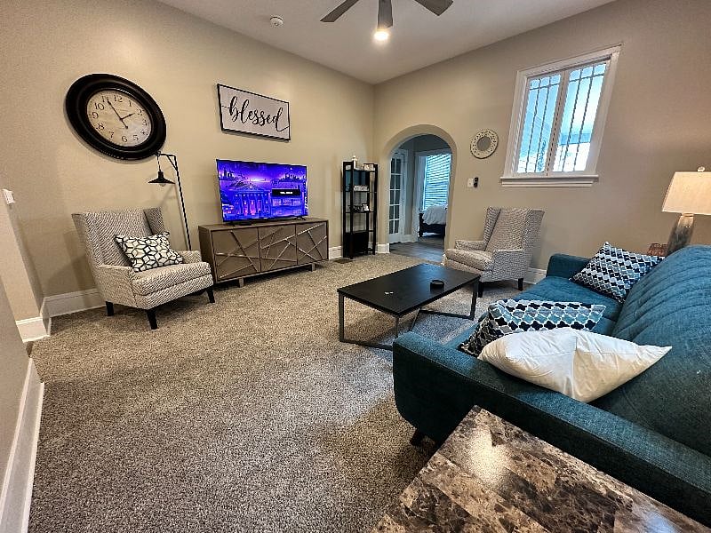 Furnished Finder property 600575_1 photo 4