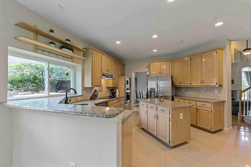 Furnished Finder property 600586_1 photo 5
