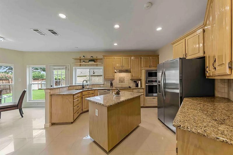 Furnished Finder property 600586_1 photo 4