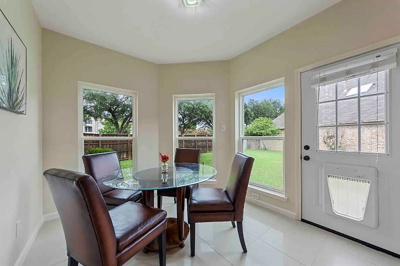 Furnished Finder property 600586_1 photo 7