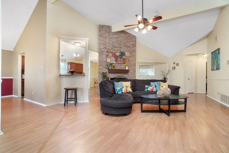 Furnished Finder property 600605_1 photo 4