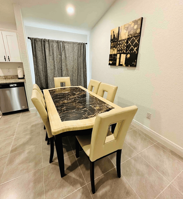 Furnished Finder property 600642_1 photo 21