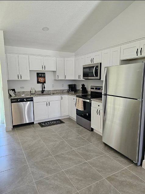 Furnished Finder property 600643_1 photo 6