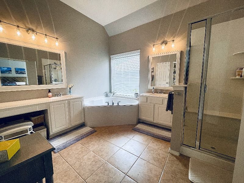 Furnished Finder property 600667_1 photo 9