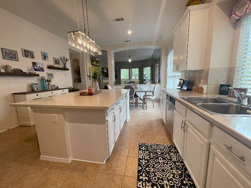 Furnished Finder property 600667_1 photo 11