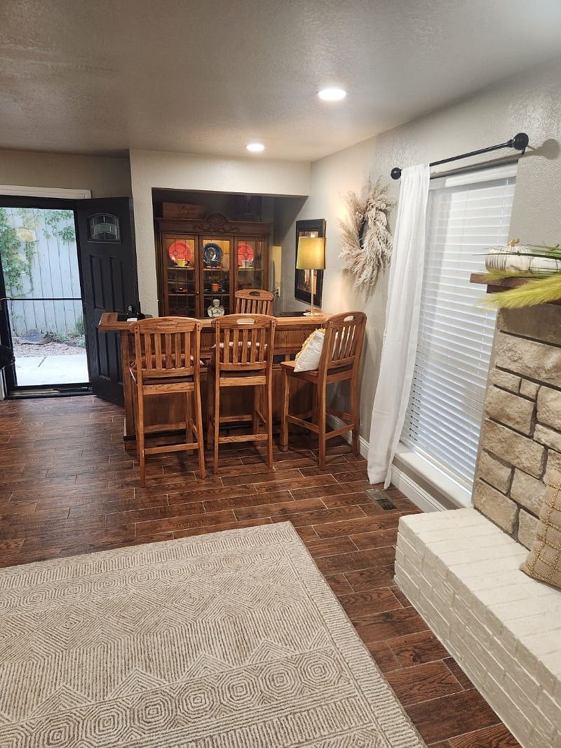 Furnished Finder property 600675_1 photo 4