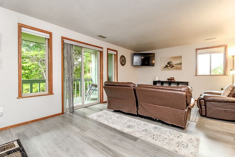 Furnished Finder property 600750_1 photo 11