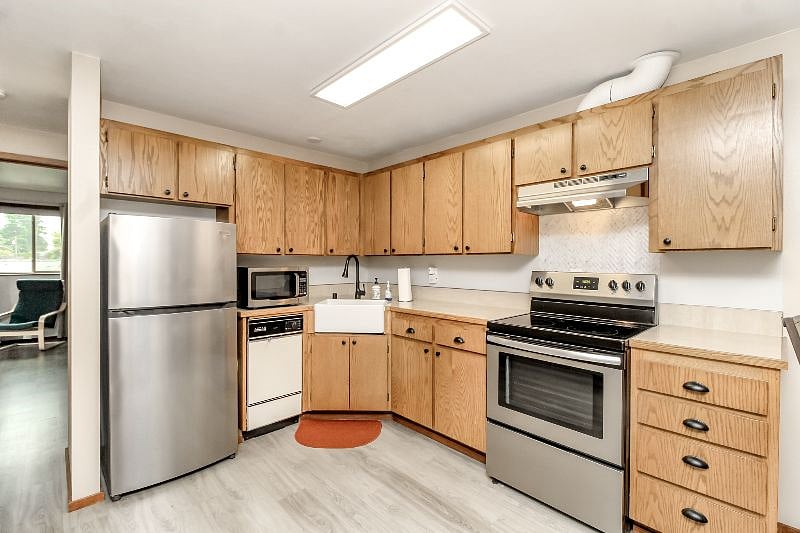 Furnished Finder property 600750_1 photo 32
