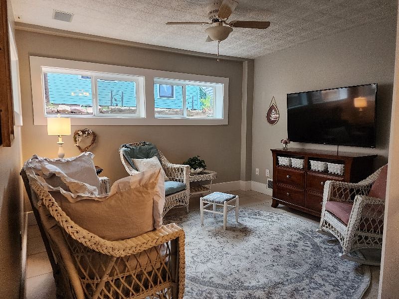 Furnished Finder property 600761_1 photo 12