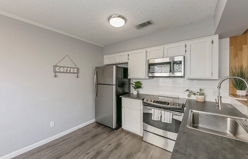 Furnished Finder property 600772_1 photo 3
