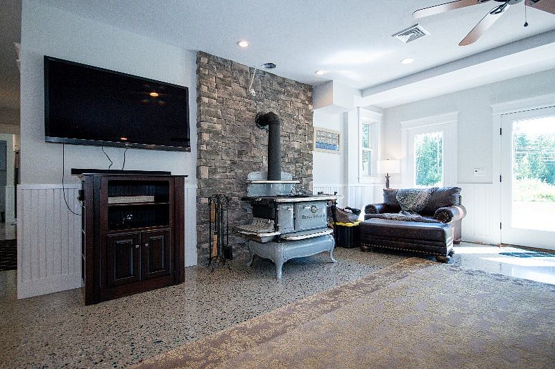 Furnished Finder property 600853_1 photo 14