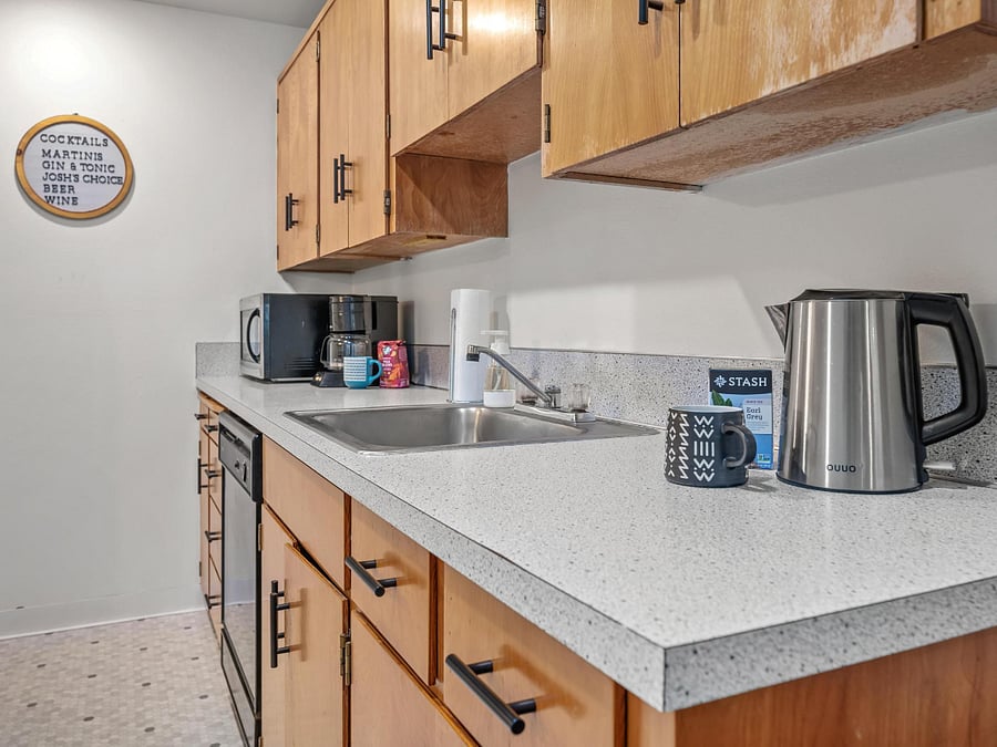 Furnished Finder property 600869_1 photo 16