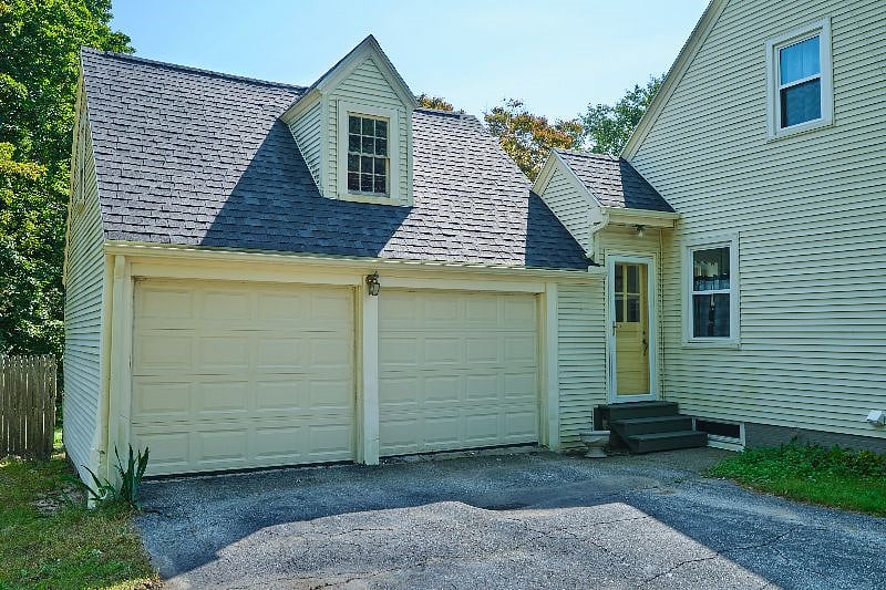 2-car garage