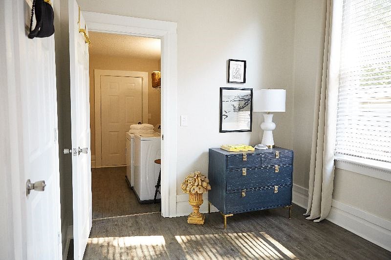 Furnished Finder property 600920_1 photo 12