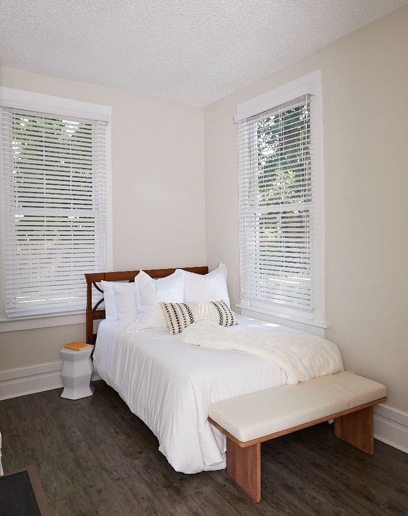 Furnished Finder property 600920_1 photo 31