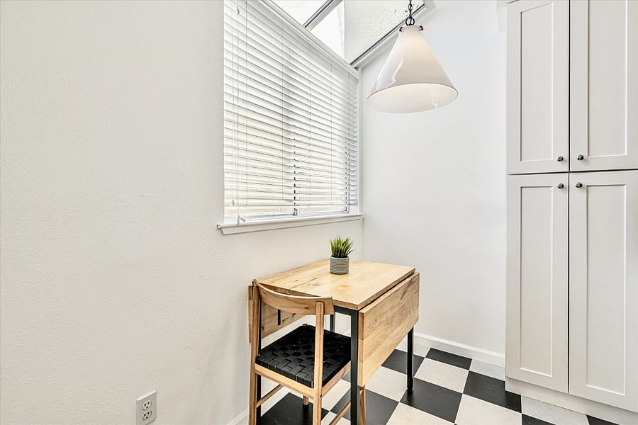 Furnished Finder property 600949_1 photo 9